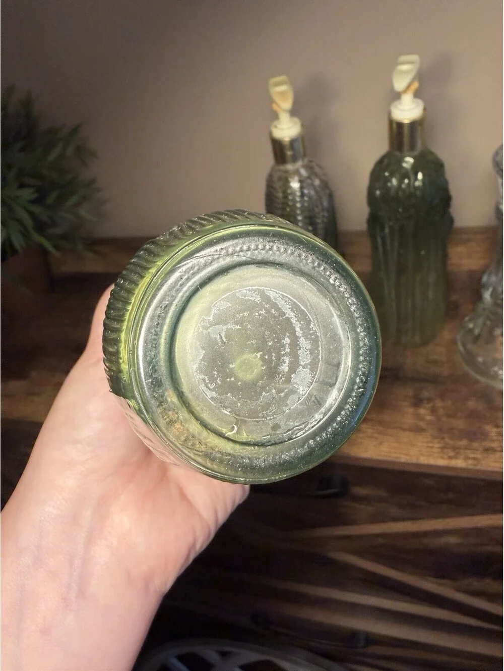 Avon Vintage Refillable Glass Soap Dispensers 4-Pack Green/Clear 10 in